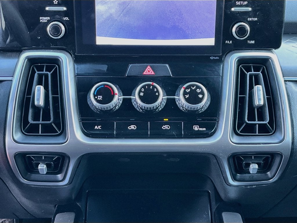 2022 Kia Sorento LX