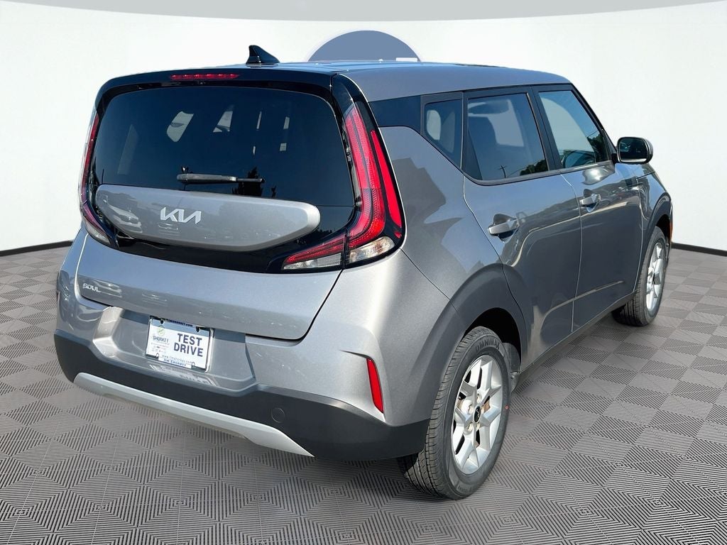 2024 Kia Soul LX