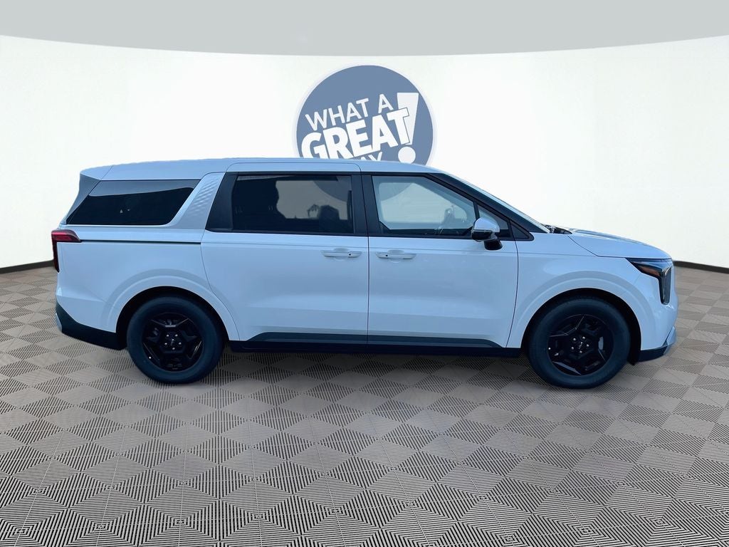 2027 Kia Carnival LXS