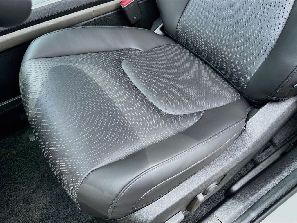 2027 Kia Carnival Hybrid LXS