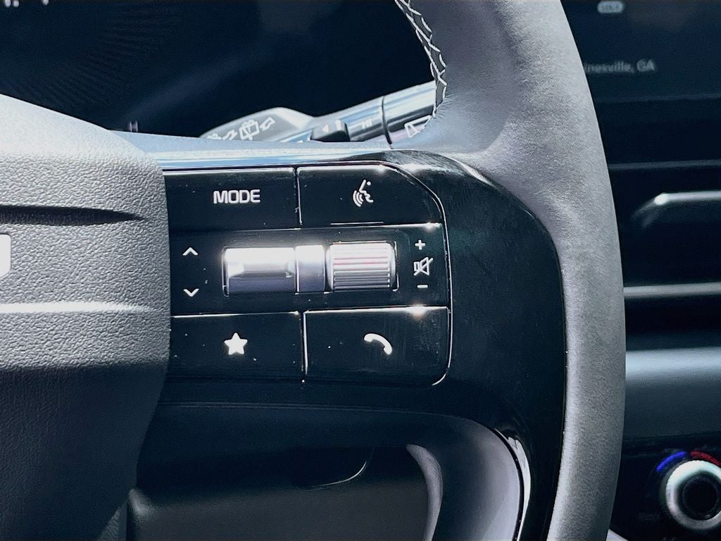 2027 Kia Carnival Hybrid LXS