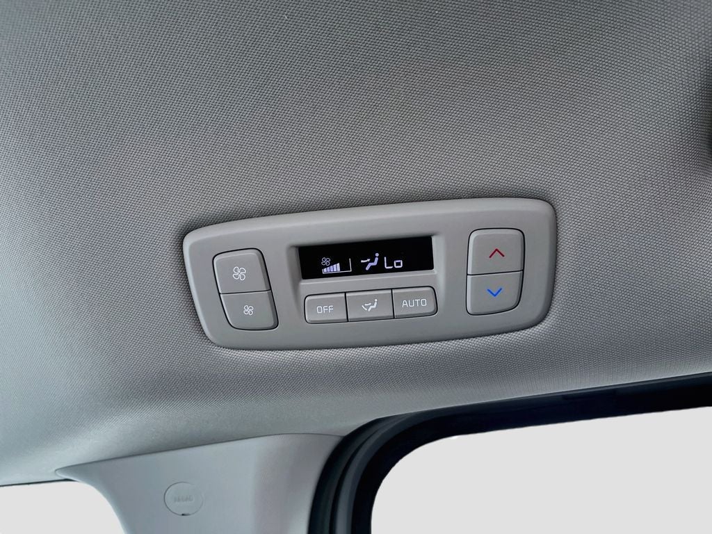 2027 Kia Carnival Hybrid LXS
