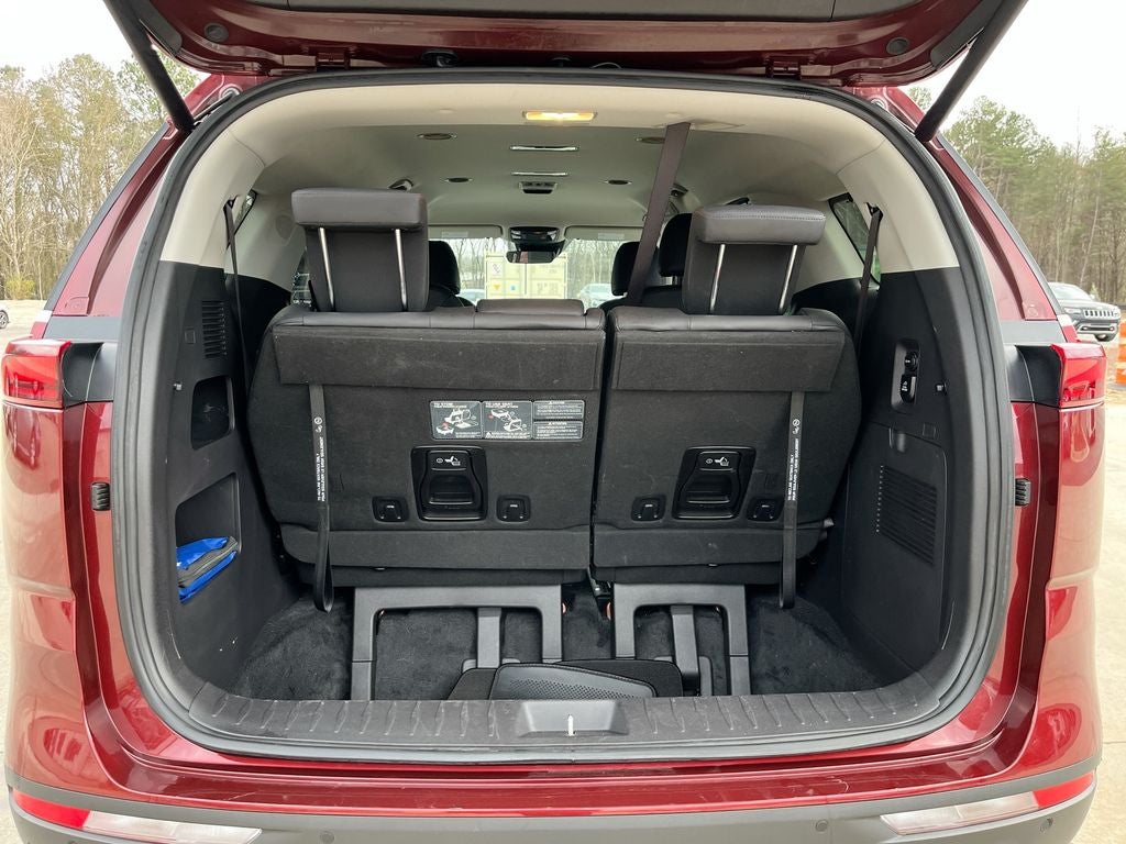 2023 Kia Carnival SX