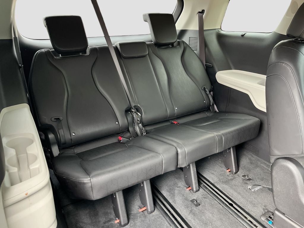 2023 Kia Carnival SX