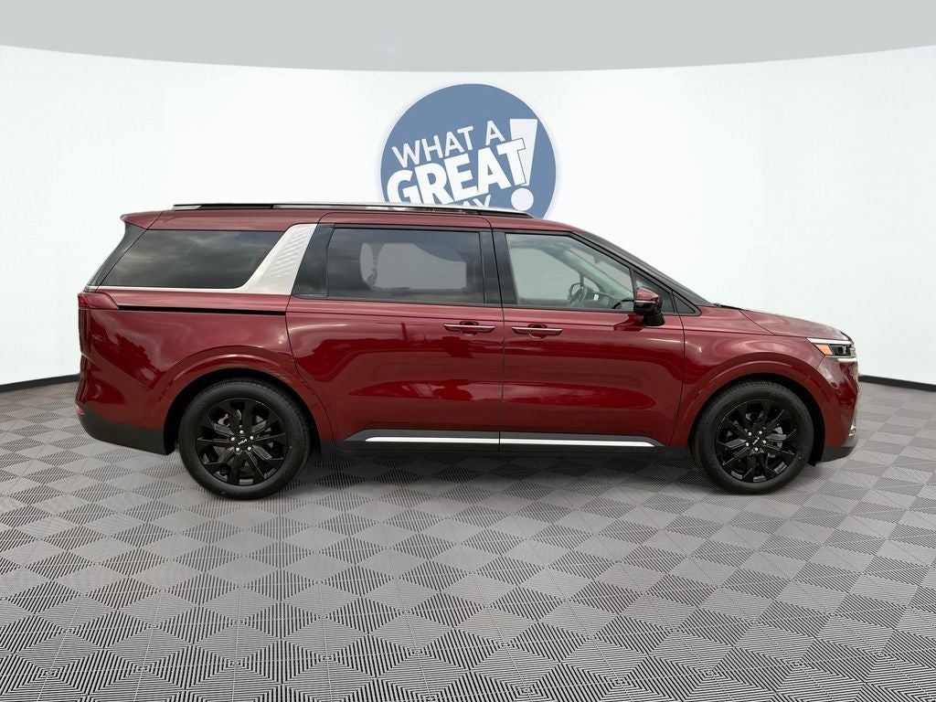 2023 Kia Carnival SX