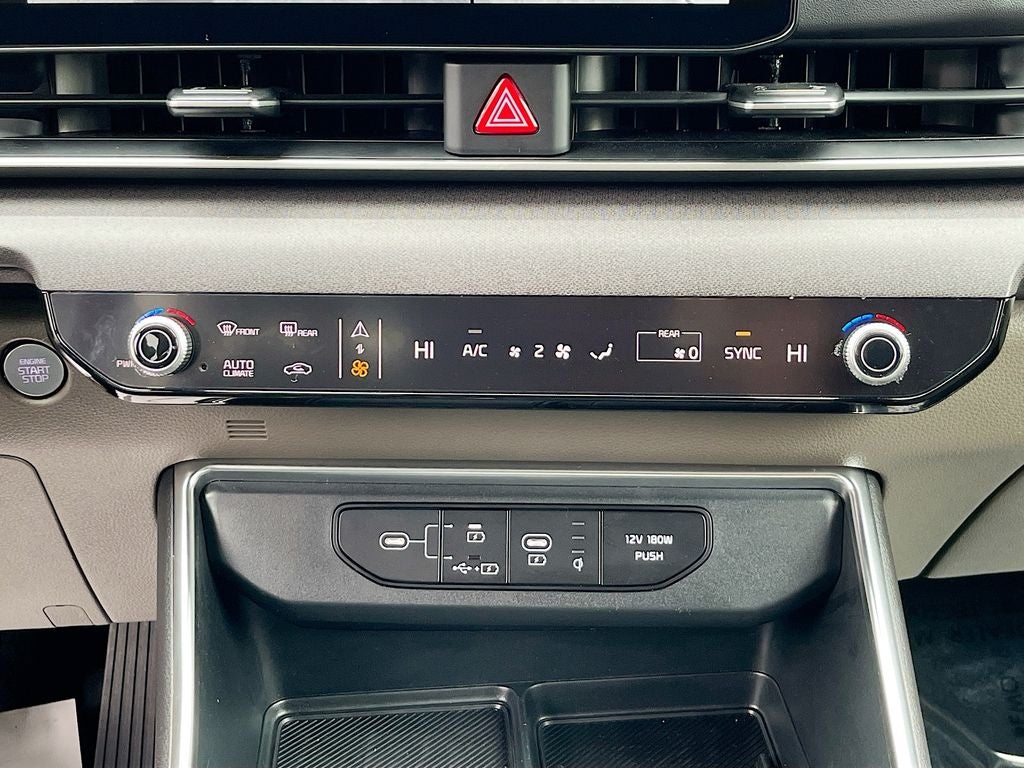 2025 Kia Carnival SX
