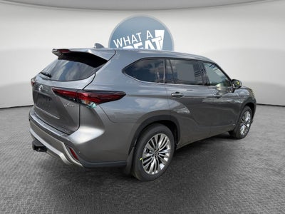 2026 Toyota Highlander Hybrid Platinum