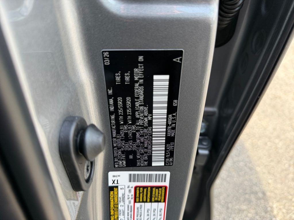 2026 Toyota Highlander Hybrid Platinum