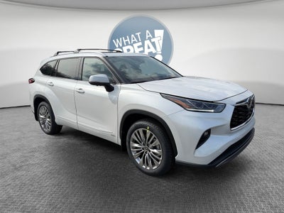 2026 Toyota Highlander Hybrid Platinum