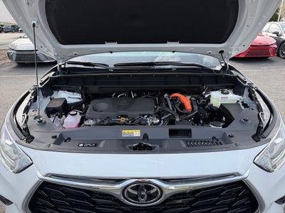 2026 Toyota Highlander Hybrid Platinum
