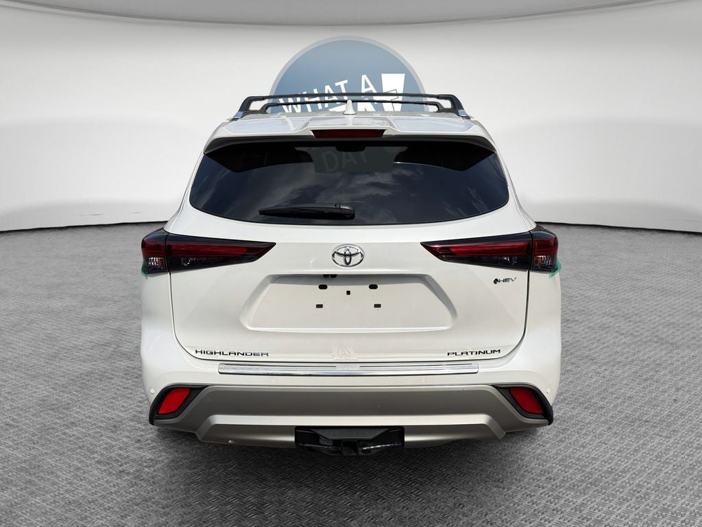 2026 Toyota Highlander Hybrid Platinum