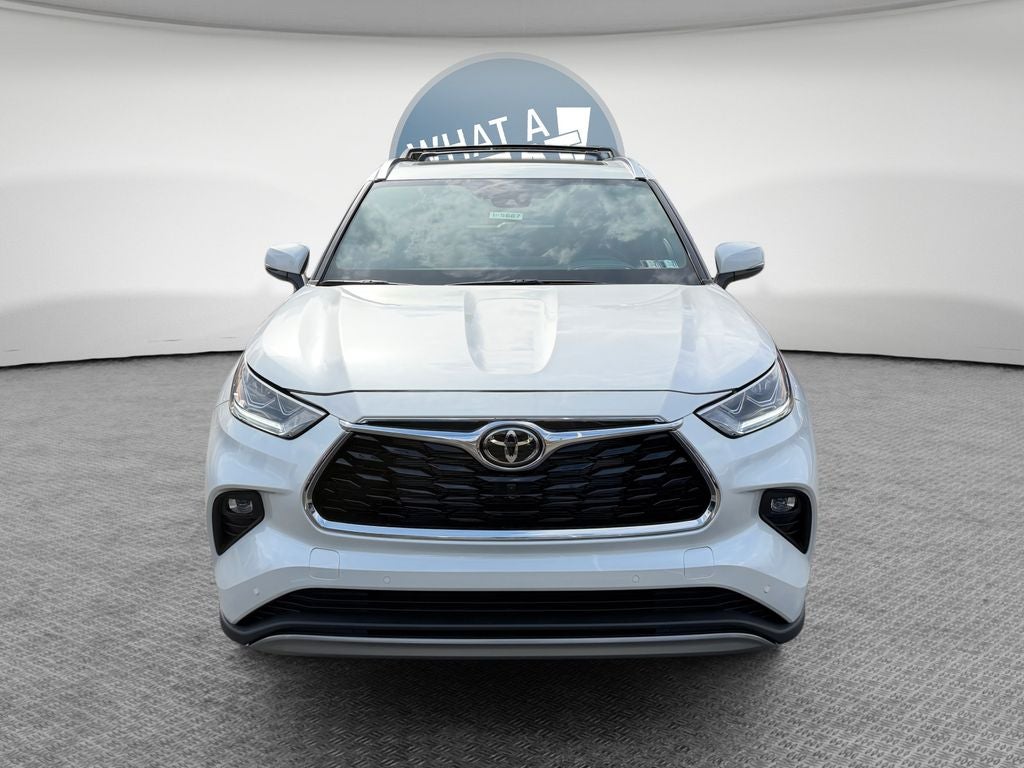 2026 Toyota Highlander Hybrid Platinum