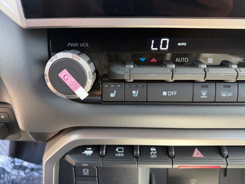 2026 Toyota Tundra i-FORCE MAX Tundra Platinum