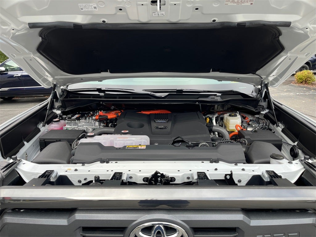 2026 Toyota Tundra i-FORCE MAX Tundra Platinum