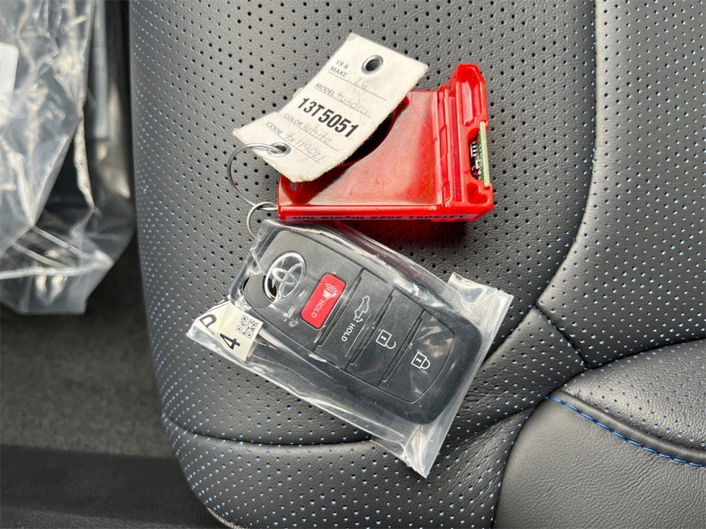 2026 Toyota Tundra i-FORCE MAX Tundra Platinum