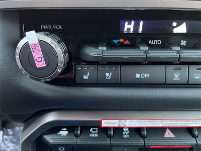 2026 Toyota Tundra i-FORCE MAX Tundra Platinum