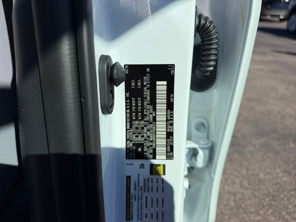 2026 Toyota Corolla Cross LE