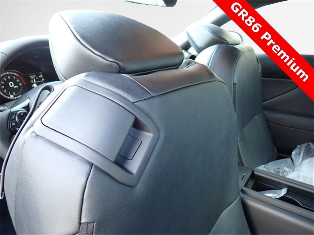 2025 Toyota GR86 Premium MT