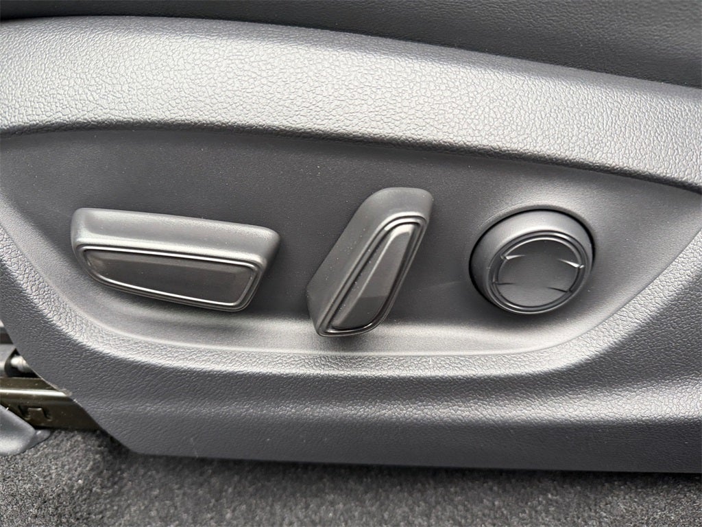 2026 Toyota Toyota Crown Platinum