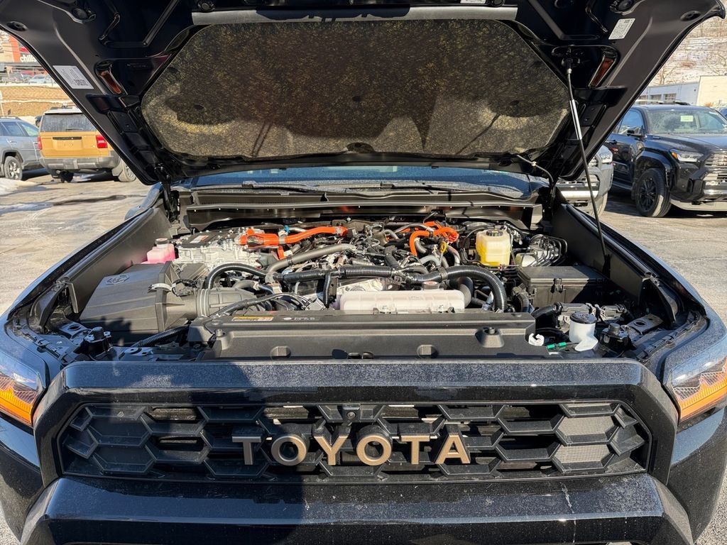 2026 Toyota 4Runner i-FORCE MAX 4Runner Trailhunter