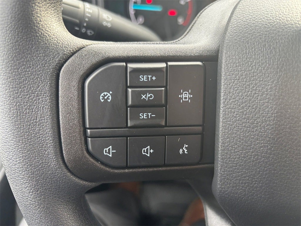 2026 Ford F-350SD XL DRW 4x4 / 6.7L Diesel / 60" CA Chassis