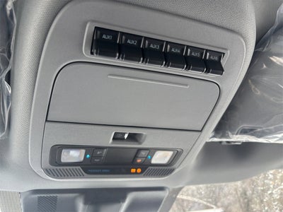 2026 Ford F-350SD XL DRW 4x4 / 6.7L Diesel / 60" CA Chassis