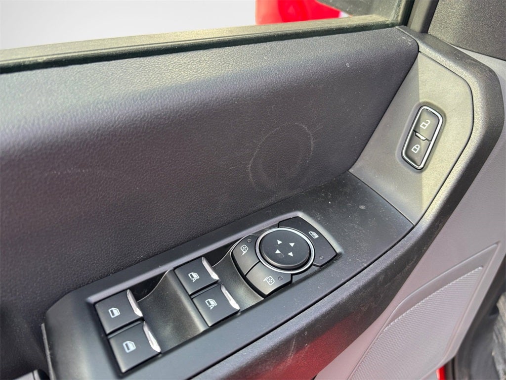 2026 Ford F-350SD XL DRW 4x4 / 6.7L Diesel / 9' Aluminum Service Body