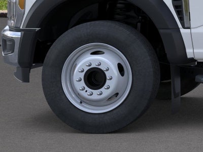 2026 Ford F-600SD XL DRW 4x2 / 7.3L V8 / 120" CA Chassis