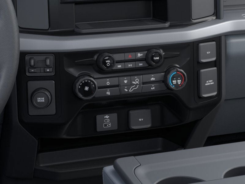 2026 Ford F-600SD XLT