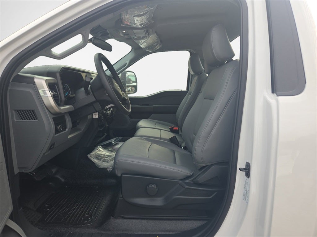 2026 Ford F-600SD XL DRW 4x4 / 6.7L Diesel / 60" CA Chassis