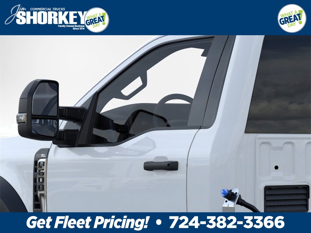 2026 Ford F-600SD XL DRW 4x4 / 6.7L Diesel / 60" CA Chassis