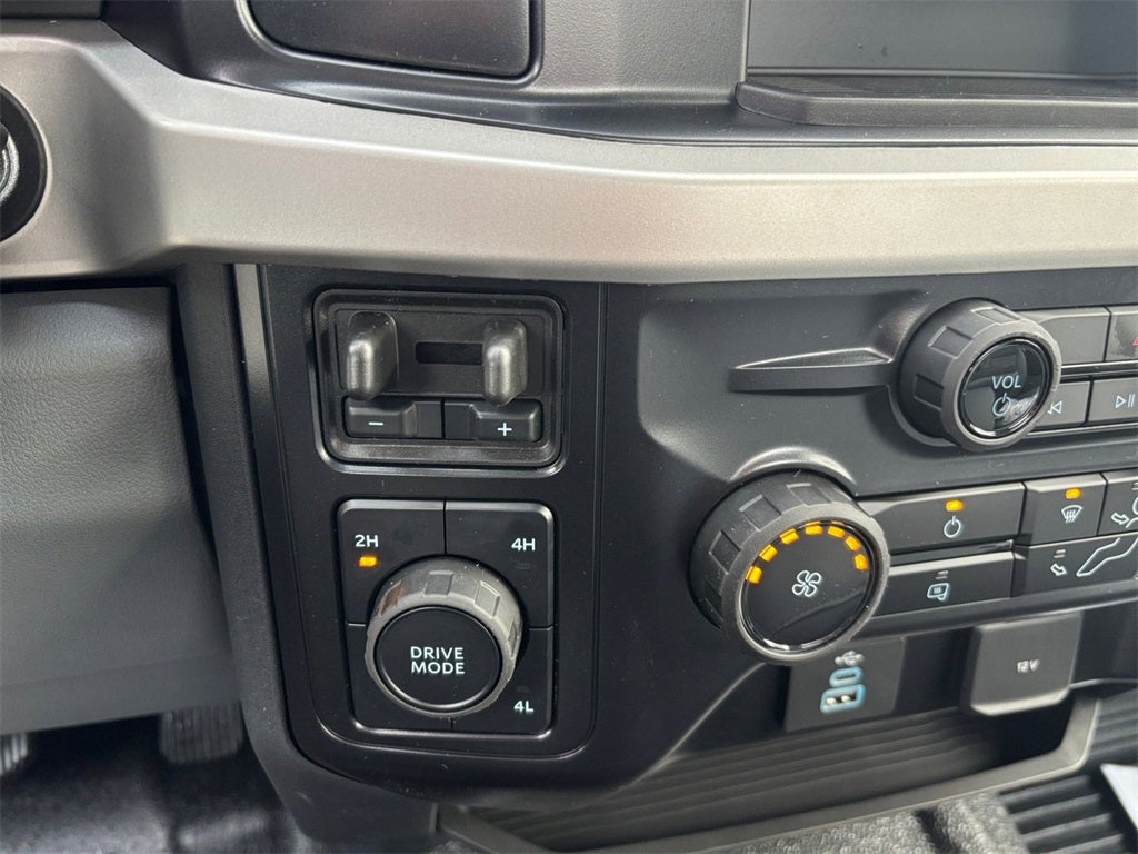 2026 Ford F-600SD XL DRW 4x4 / 6.7L Diesel / 60" CA Chassis