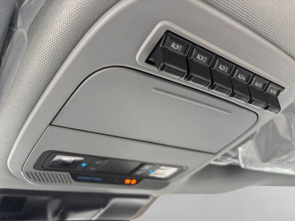 2026 Ford F-600SD XL DRW 4x4 / 6.7L Diesel / 60" CA Chassis