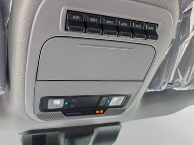 2026 Ford F-600SD XL DRW 4x4 / 6.7L Diesel / 84" CA Chassis