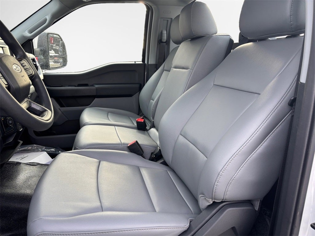 2026 Ford F-600SD XL DRW 4x4 / 6.7L Diesel / 60" CA Chassis