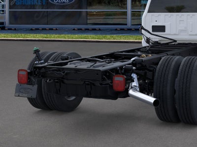 2026 Ford F-600SD XL DRW 4x4 / 6.7L Diesel / 120" CA Chassis