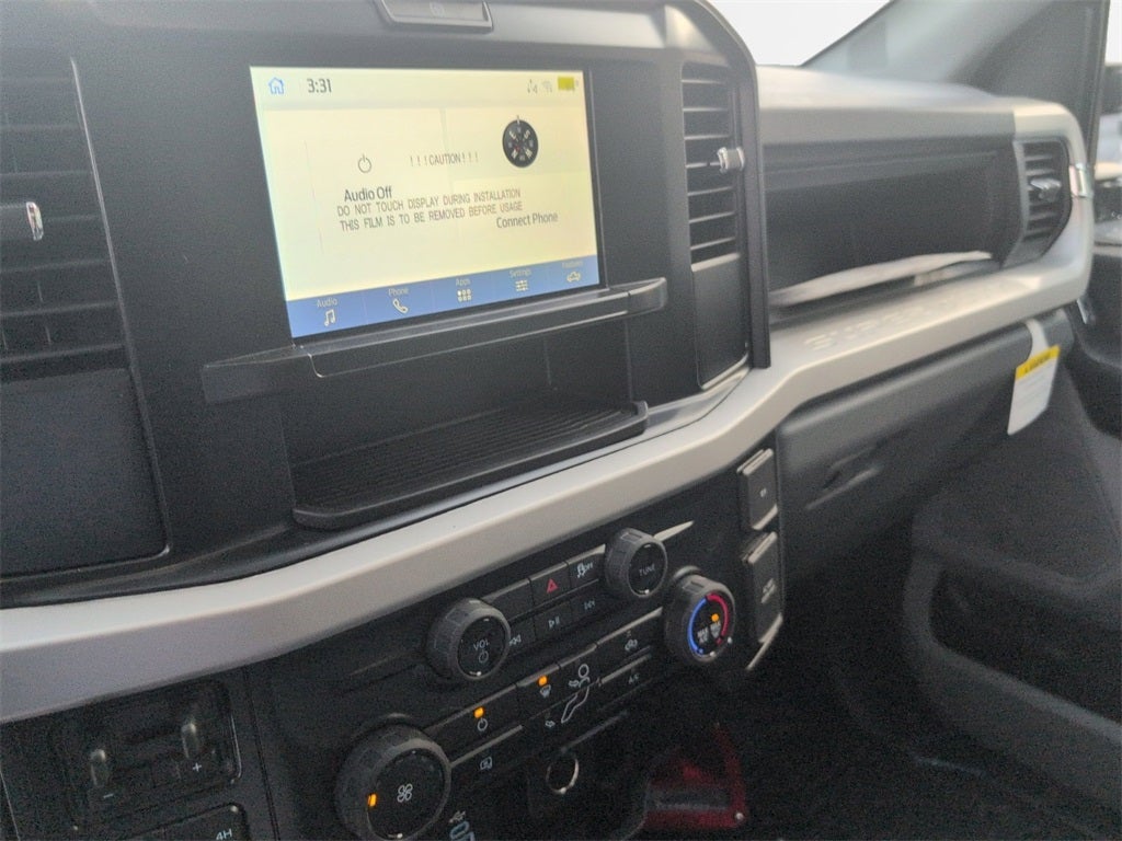 2026 Ford F-600SD XL DRW 4x4 / 6.7L Diesel / 11' Switch-N-Go