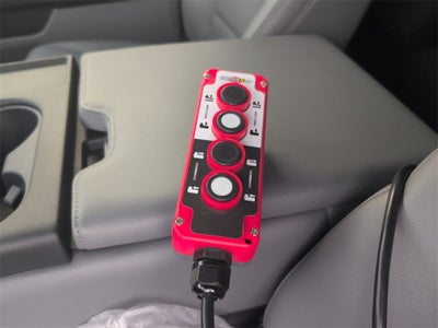 2026 Ford F-600SD XL DRW 4x4 / 6.7L Diesel / 11' Switch-N-Go