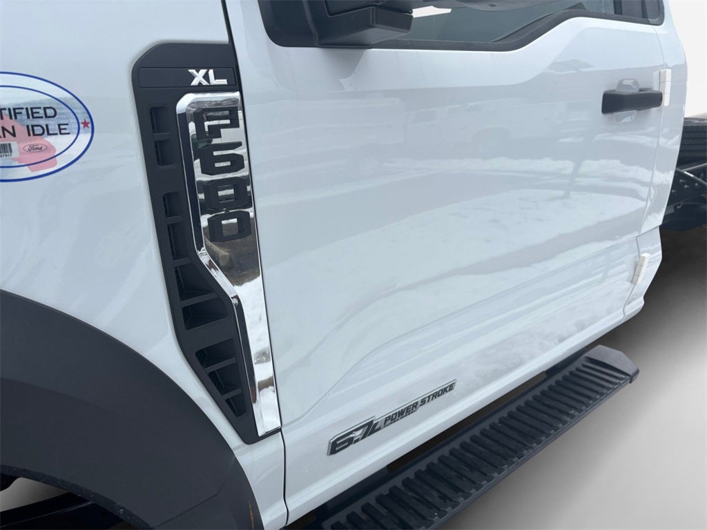 2026 Ford F-600SD XL DRW 4x4 / 6.7L Diesel / 120" CA Chassis