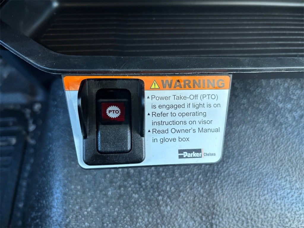 2025 Ford F-600SD XL DRW 4x4 / 6.7L Diesel / 9'7" Steel PTO Dump