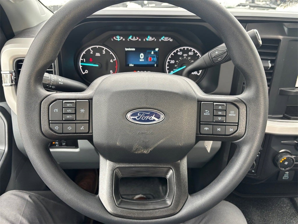 2026 Ford F-600SD XL DRW 4x4 / 6.7L Diesel / 60" CA Chassis