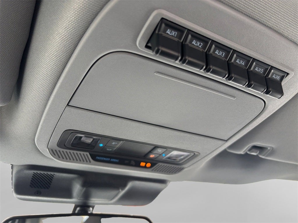 2026 Ford F-600SD XL DRW 4x4 / 6.7L Diesel / 60" CA Chassis