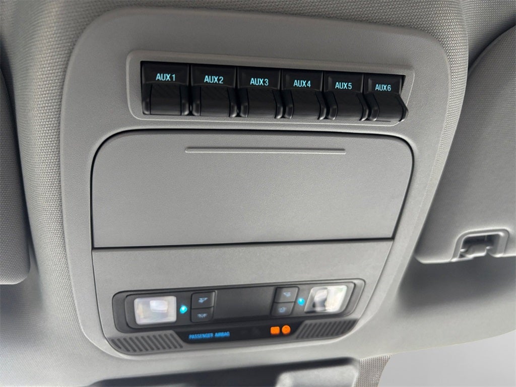 2025 Ford F-350SD XL DRW 4x4 / 7.3L V8 / 9' Aluminum Dropside Dump