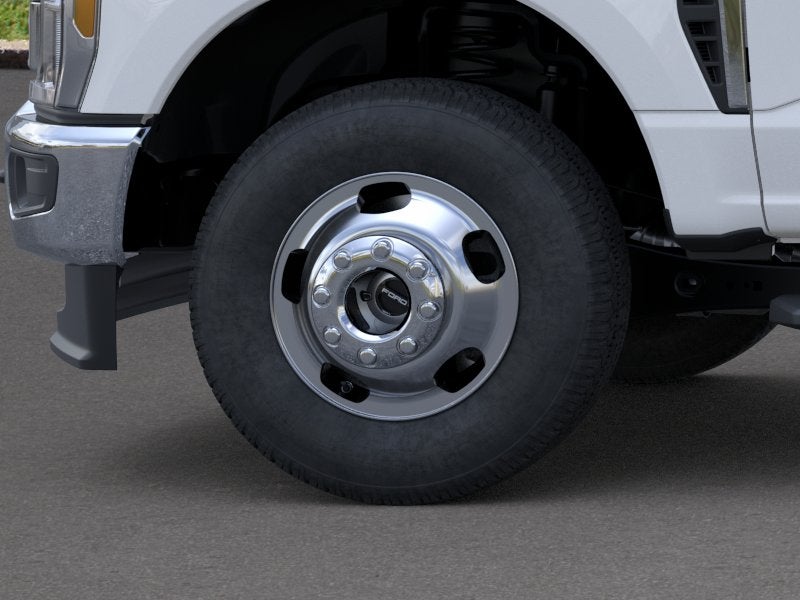 2026 Ford F-350SD XL DRW 4x4 / 7.3L V8 / 9'3" Dropside Dump
