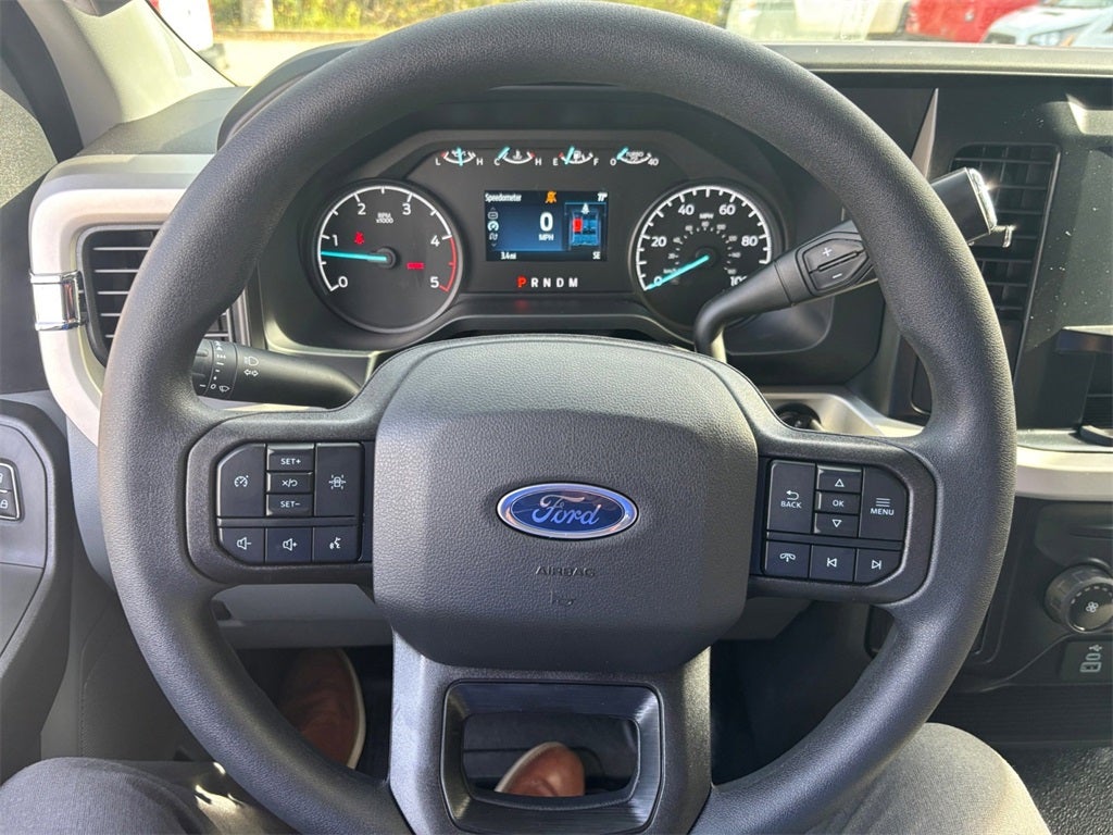 2026 Ford F-550SD XL DRW 4x4 / 6.7L Diesel / 11' Service Body