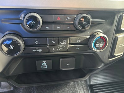 2026 Ford F-550SD XL DRW 4x4 / 6.7L Diesel / 11' Service Body