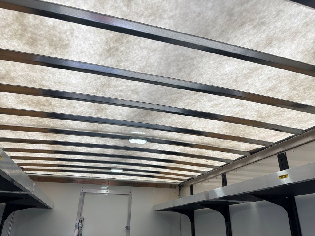 2026 Ford E-350SD Base Cutaway DRW / 7.3L V8 / 12' Workport