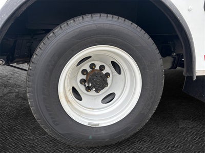 2026 Ford E-350SD Base Cutaway DRW / 7.3L V8 / 12' Workport