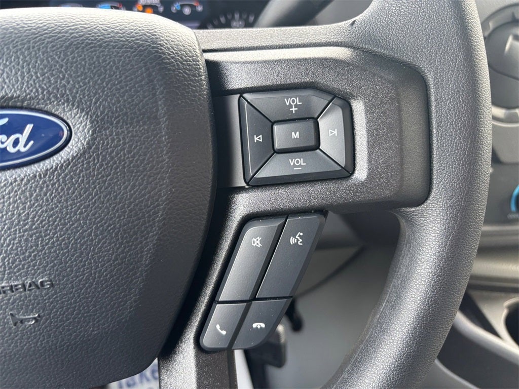 2026 Ford E-350SD Base Cutaway SRW / 7.3L V8 / 10'9" KUV