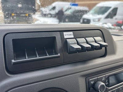 2026 Ford E-350SD Base Cutaway SRW / 7.3L V8 / 10'9" KUV